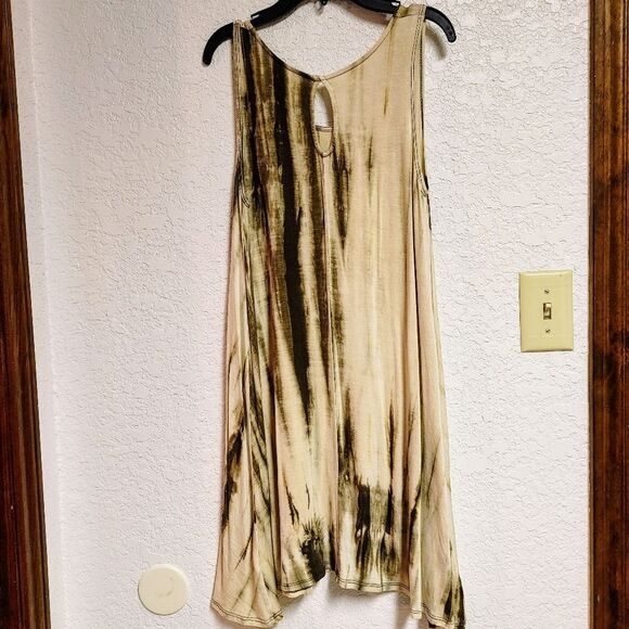 Alya tie dye tank mini dress keyhole back - Picture 3 of 3